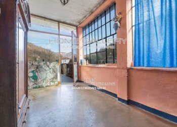 Cortile interno - Four-room apartment via Firpo, 2, Casella - photo 22