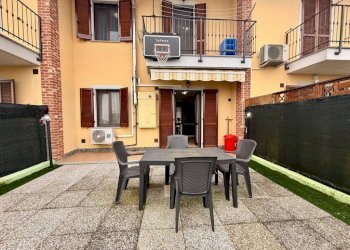 Giardino - Villa a Schiera via Poirino, 351, Carmagnola - foto 12