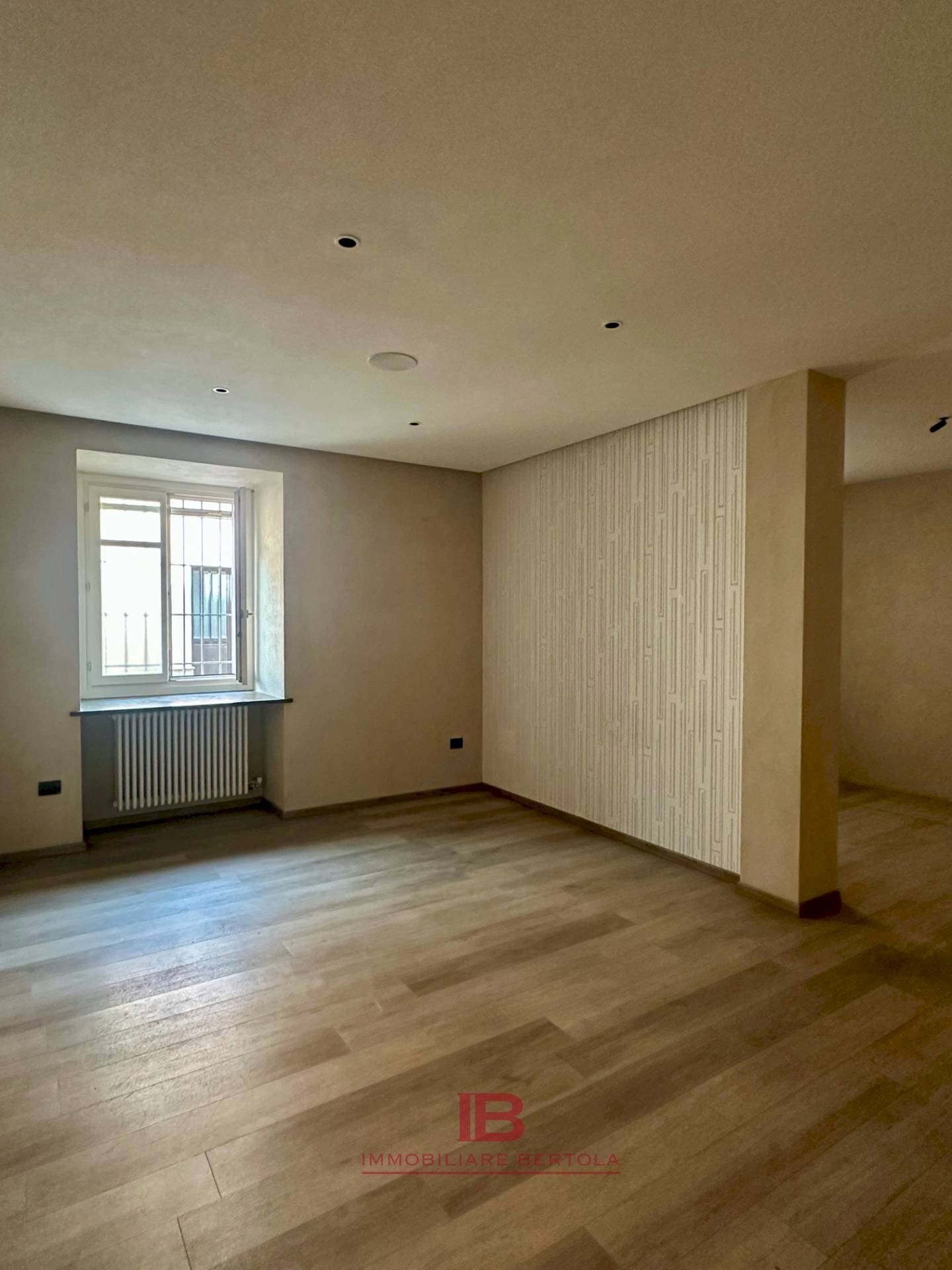 Foto 2 - Negozio via roma
 
1, Castelletto Stura - foto 2