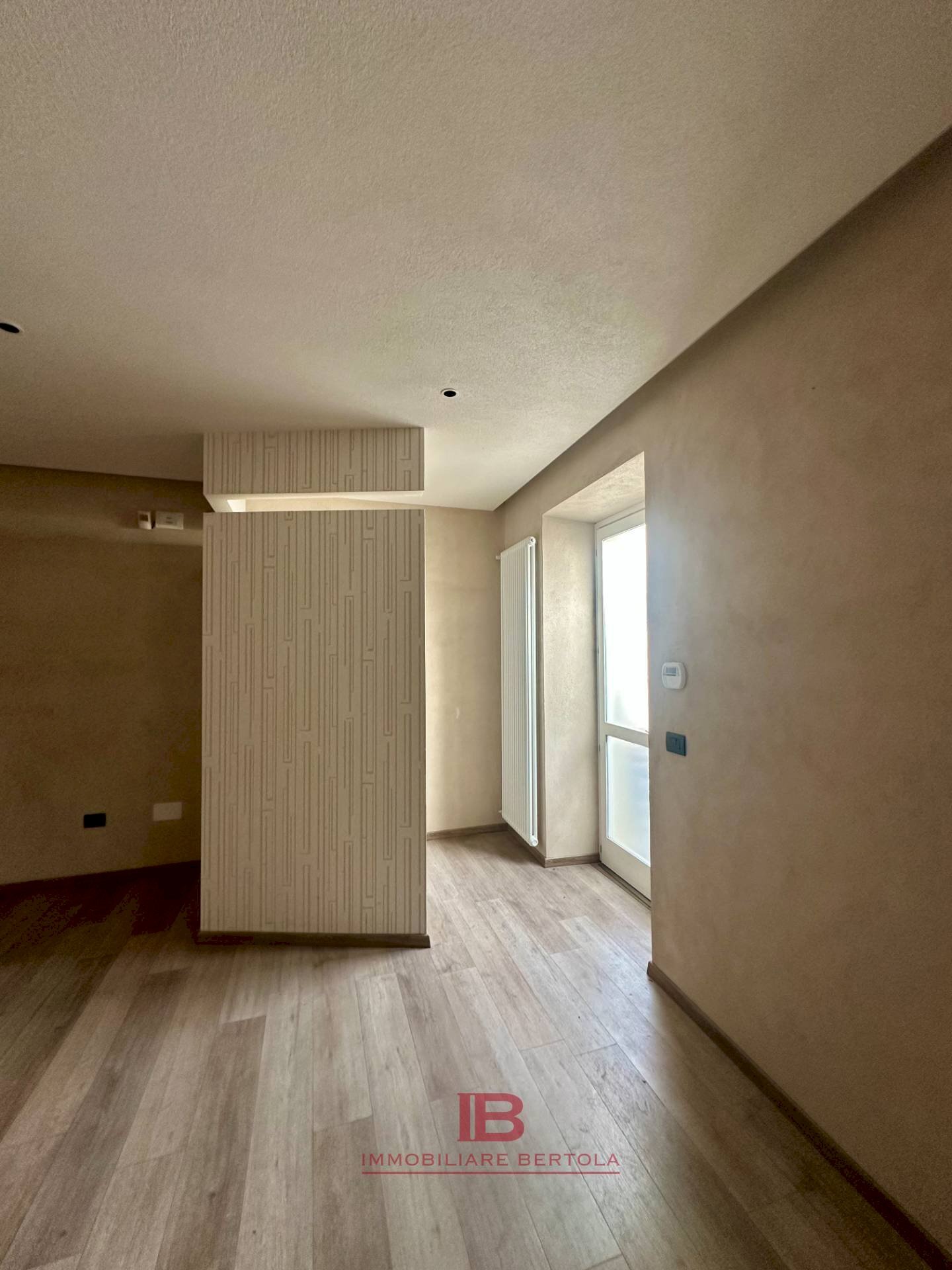 Foto 3 - Negozio via roma
 
1, Castelletto Stura - foto 3