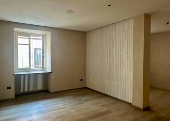 Foto 2 - Negozio via roma
 
1, Castelletto Stura - foto 2