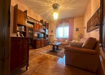 Salone - Four-room apartment via Carlo Collodi, Moncalieri - photo 13
