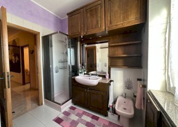 Bagno - Four-room apartment via Carlo Collodi, Moncalieri - photo 25