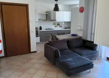 Salone - Bilocale via Giuseppe Garibaldi, Corsico - foto 5