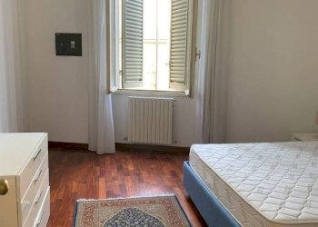 Camera da letto - Trilocale via Santo Stefano, 101, Bologna (zona Centro Storico) - foto 8