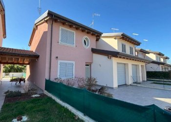 Giardino - Villa a Schiera via Rosanna Benzi, 28, Baricella - foto 11