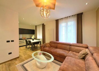 Salone - Trilocale viale Ildebrando Cocconi, Parma - foto 3