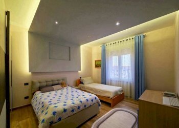 Camera da letto - Trilocale viale Ildebrando Cocconi, Parma - foto 16