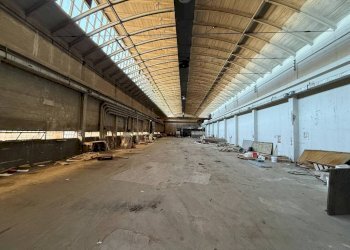 Interno non residenziale - Capannone via Andrea Costa, Senago - foto 4