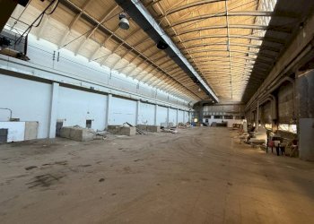 Interno non residenziale - Capannone via Andrea Costa, Senago - foto 7