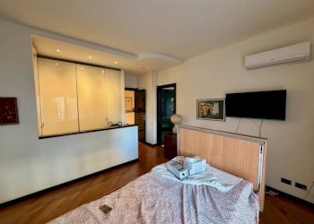 Camera da letto - Appartamento via Addis Abeba, 14, Biella - foto 30