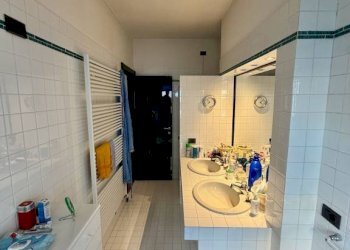 Bagno - Appartamento via Addis Abeba, 14, Biella - foto 33