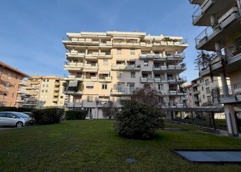 Facciata - Appartamento via Addis Abeba, 14, Biella - foto 4