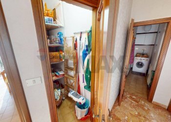 Hall / corridoio - Appartamento via toscanelli
 
50, Genova - foto 23