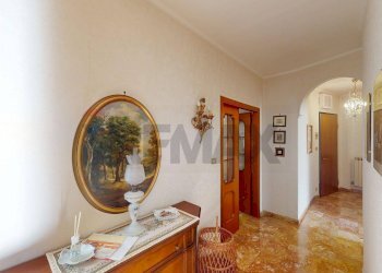 Hall / corridoio - Appartamento via toscanelli
 
50, Genova - foto 33