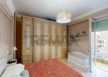 Camera / camera da letto - Trilocale Via Filippo Palizzi
 
58, Genova - foto 23