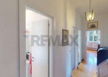 Hall / corridoio - Bilocale via della Colletta
 
2, Arenzano - foto 14