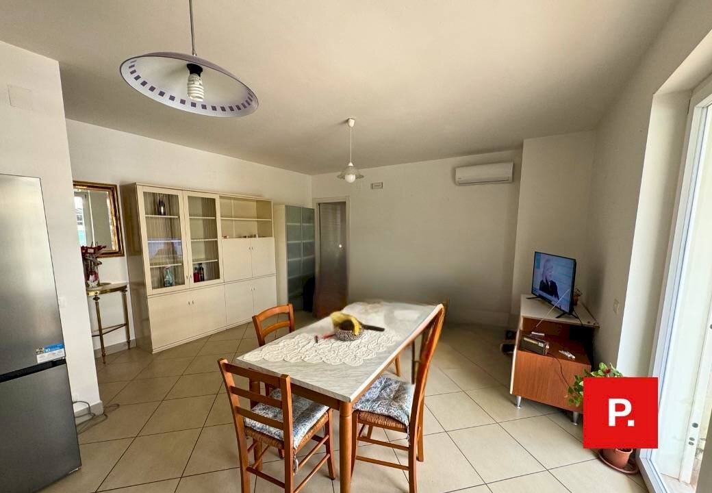 Foto 1 - Bilocale VIA UMBERTO SABA
 
26, San Nicola la Strada - foto 1