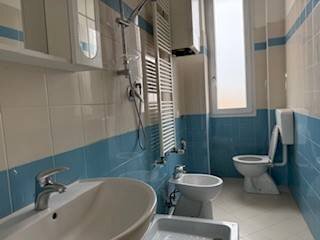 Bagno - Trilocale via Andrea Costa, 72, Bologna (zona Costa Saragozza) - foto 3