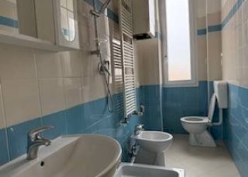 Bagno - Trilocale via Andrea Costa, 72, Bologna (zona Costa Saragozza) - foto 3