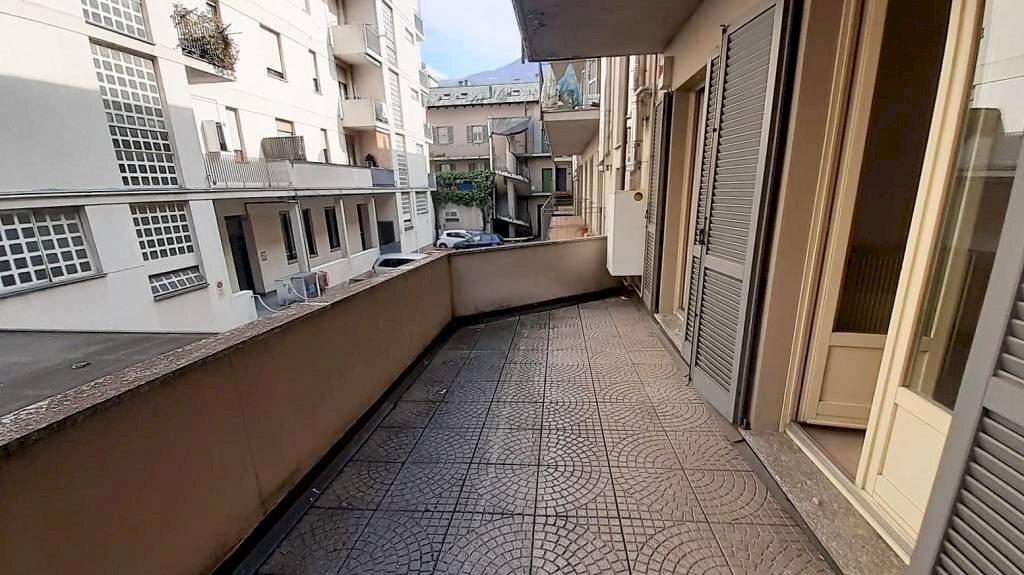 Terrazzo - Two-room apartment via Trieste, 19, Sondrio - photo 2