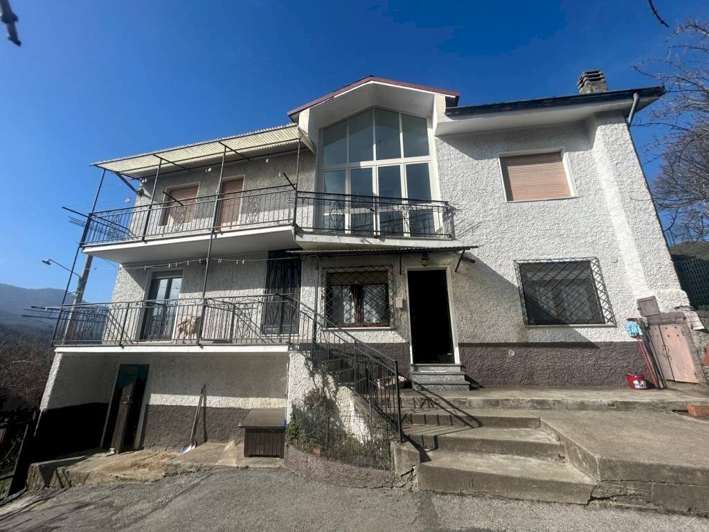 Facciata - Trilocale via Bertola, 9, Frabosa Sottana - foto 1