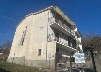 Facciata - Trilocale via Bertola, 9, Frabosa Sottana - foto 2