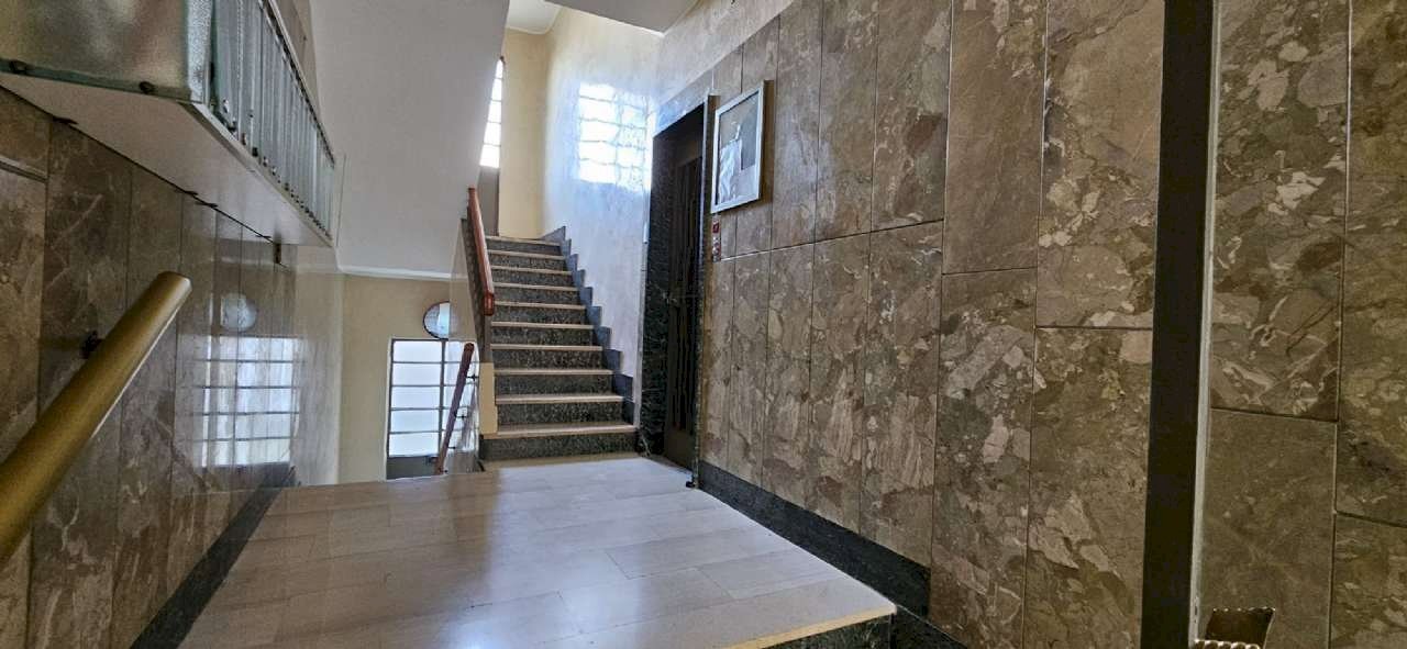 androne 1 - Bilocale via Don Bosco, 102, Torino (zona San Donato) - foto 3