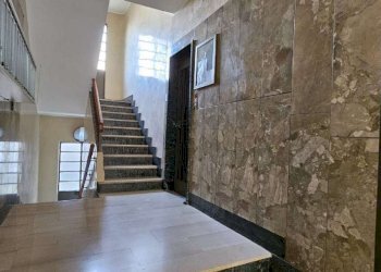 androne 1 - Bilocale via Don Bosco, 102, Torino (zona San Donato) - foto 3