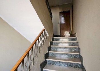 pianerottolo 1 - Bilocale via Don Bosco, 102, Torino (zona San Donato) - foto 5