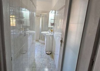 bagno 1 - Bilocale via Don Bosco, 102, Torino (zona San Donato) - foto 19