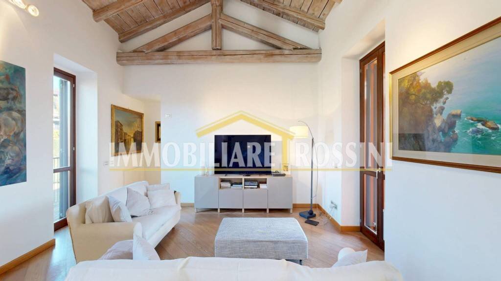 Salone - Four-room apartment via dei Boderi, 118, Varese - photo 3