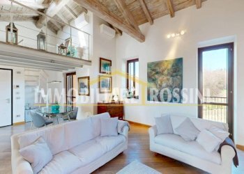 Salone - Quadrilocale via dei Boderi, 118, Varese - foto 4