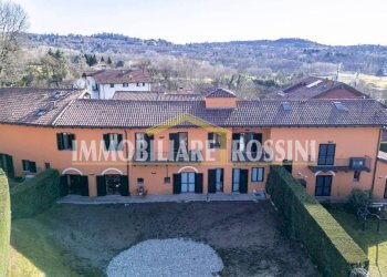 Facciata - Quadrilocale via dei Boderi, 118, Varese - foto 16