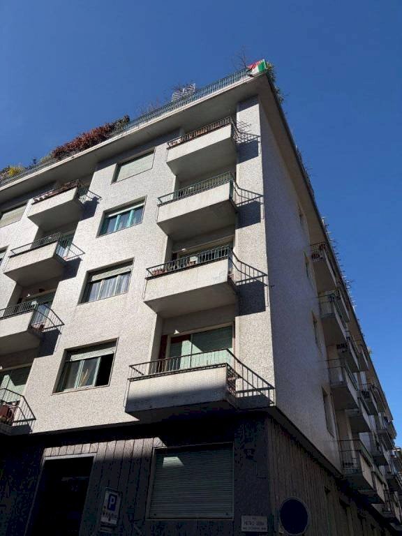 Appartamento via Pietro Giuria, 6, Torino (zona San Salvario) - foto 2