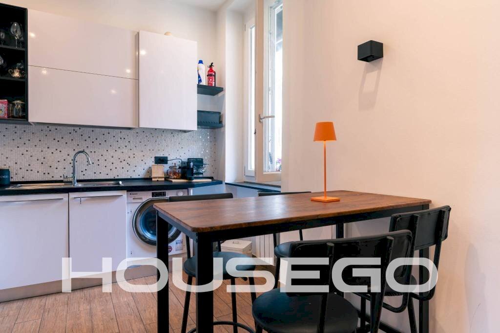 Cucina - Trilocale via Ponza, 28, Genova (zona Lagaccio) - foto 2