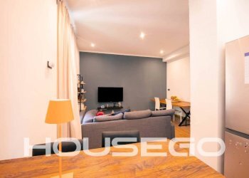 Salone - Trilocale via Ponza, 28, Genova (zona Lagaccio) - foto 9