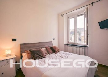 Camera da letto - Trilocale via Ponza, 28, Genova (zona Lagaccio) - foto 19