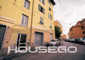 Facciata - Trilocale via Ponza, 28, Genova (zona Lagaccio) - foto 28