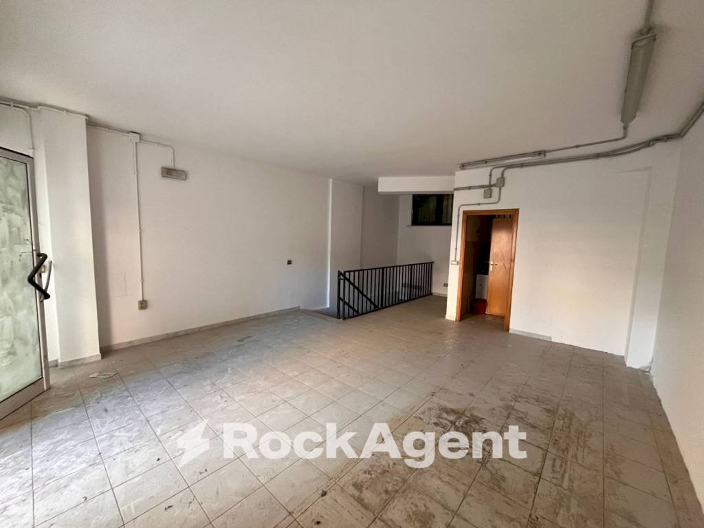 Negozio largo Virgilio Brocchi, 5, Roma - foto 3