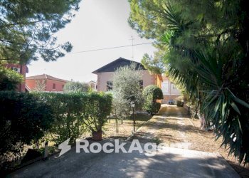 Giardino - Villa viale I Maggio, 75, Fano - foto 24