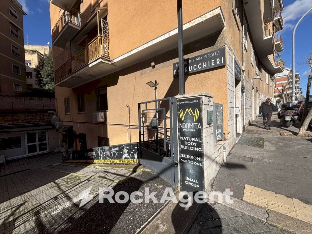 Shop via Graziano, 11, Roma - photo 1