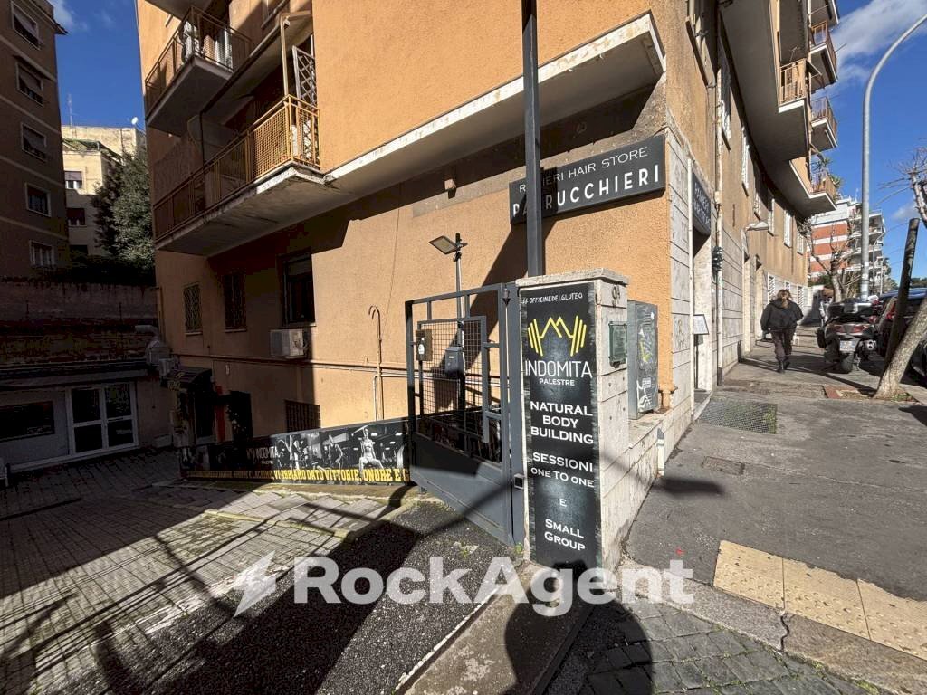 Shop via Graziano, 11, Roma - photo 3