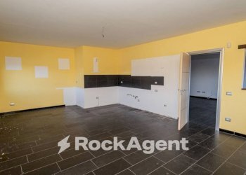 Capannone via Corradino D'Ascanio, Acquapendente - foto 24