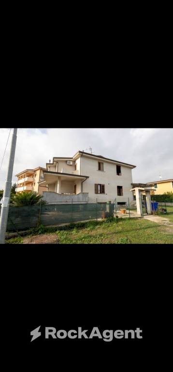 Villa via Roberto Niederer, Soveria Simeri - foto 2