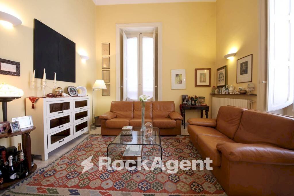 Salone - Stabile - Palazzo via Bari, Brindisi - foto 1