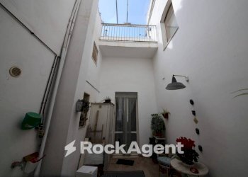 Cortile interno - Stabile - Palazzo via Bari, Brindisi - foto 9