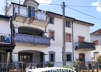 Facciata - Trilocale via Pozzo Donato, 29, Trecchina - foto 3