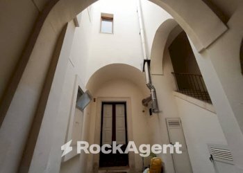 Interno palazzo - Stabile - Palazzo corso Umberto, 77, Trepuzzi - foto 8