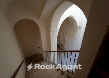 Scala - Stabile - Palazzo corso Umberto, 77, Trepuzzi - foto 12